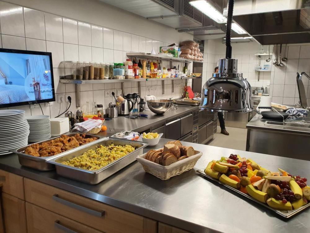Penzion A Restaurace U Sousedu Strazny Exteriör bild