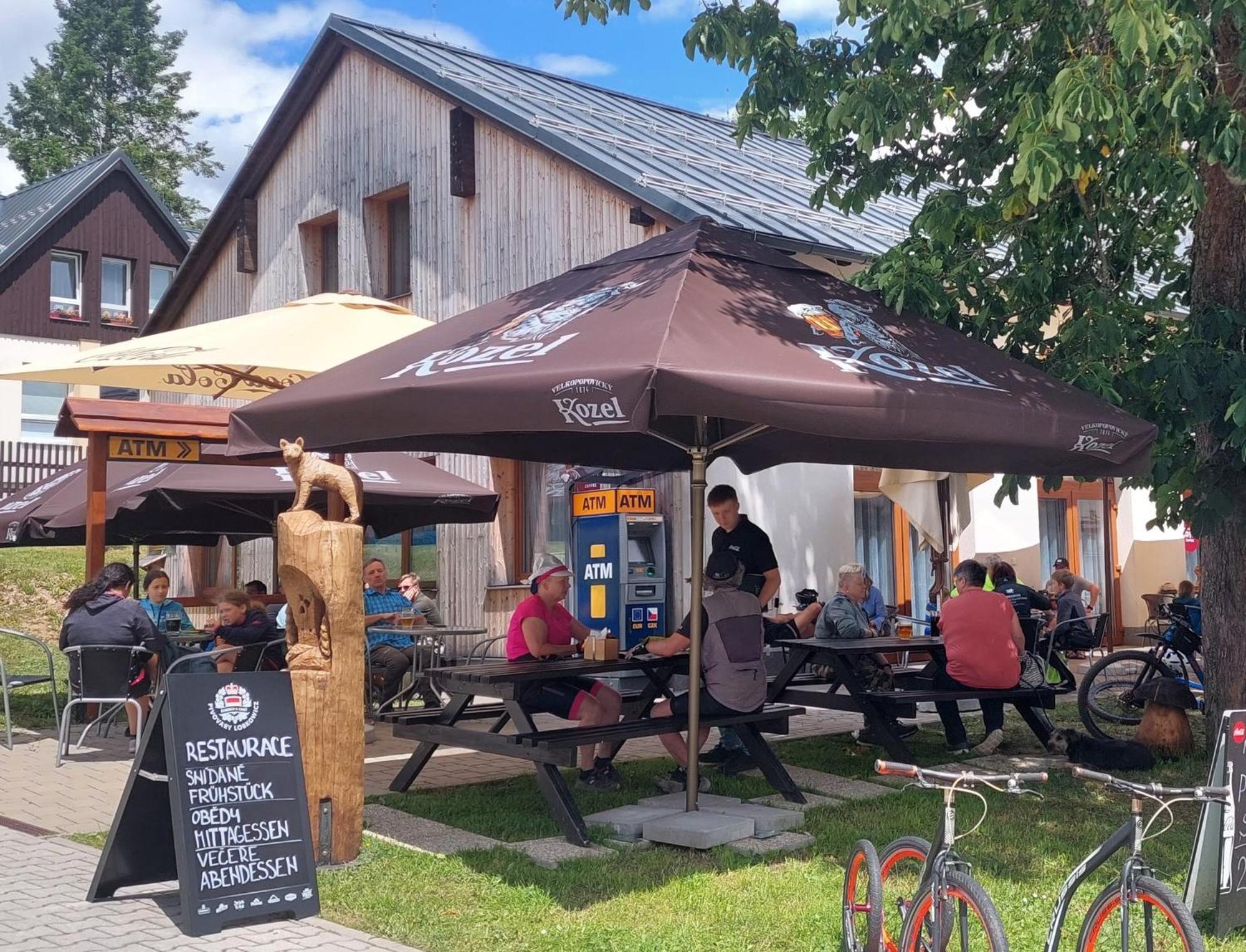Penzion A Restaurace U Sousedu Strazny Exteriör bild