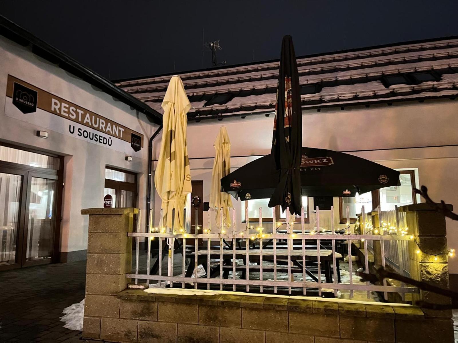 Penzion A Restaurace U Sousedu Strazny Exteriör bild