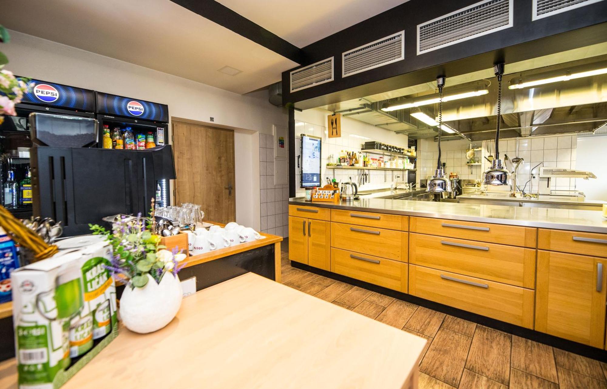 Penzion A Restaurace U Sousedu Strazny Exteriör bild